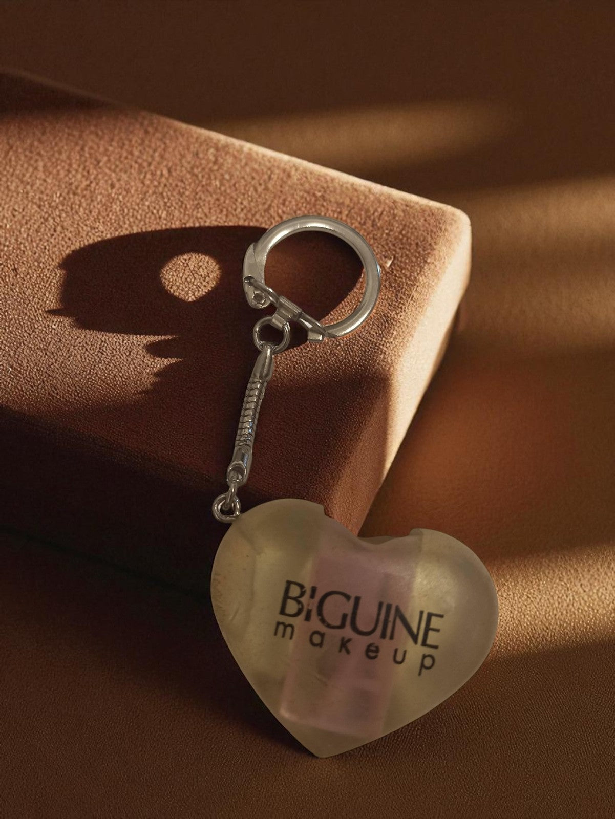 Porte-clés BIGUINE makeup cœur vintage publicitaire rétro accessoire ancien