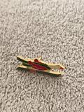 Pin's vintage kayakiste émaillé doré sport nautique années 90 (Ref 3)