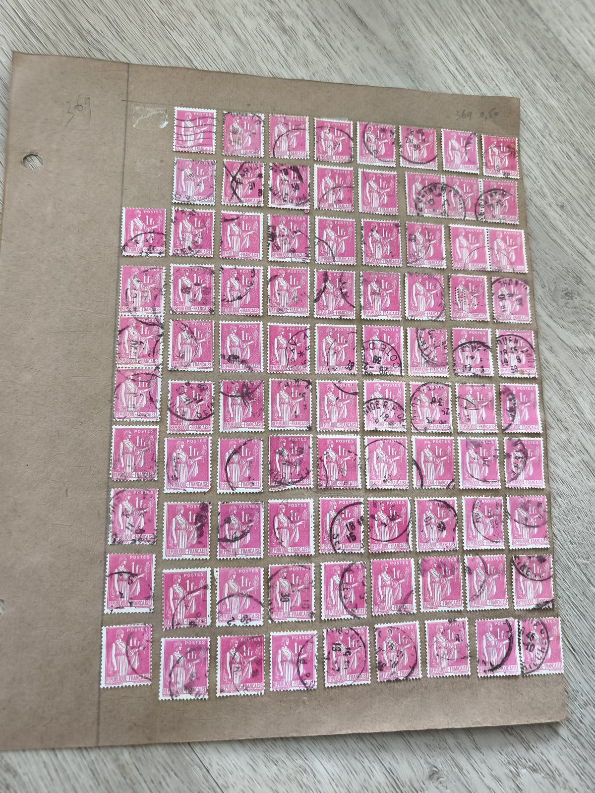 Gros lot timbres anciens Marianne 1 franc oblitérés planche philatélie étude