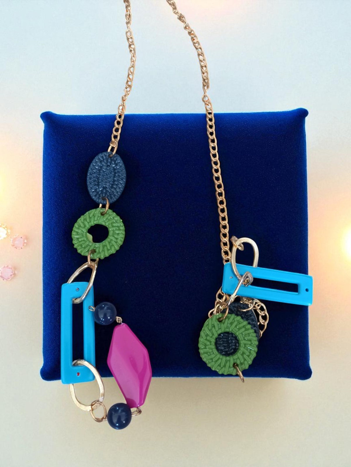 Vintage multicolored costume necklace with retro gold chain links