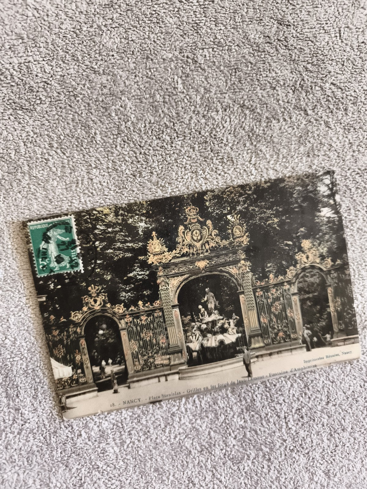 CPA Nancy Place Stanislas grilles Jean Lamour fontaine Amphitrite timbre