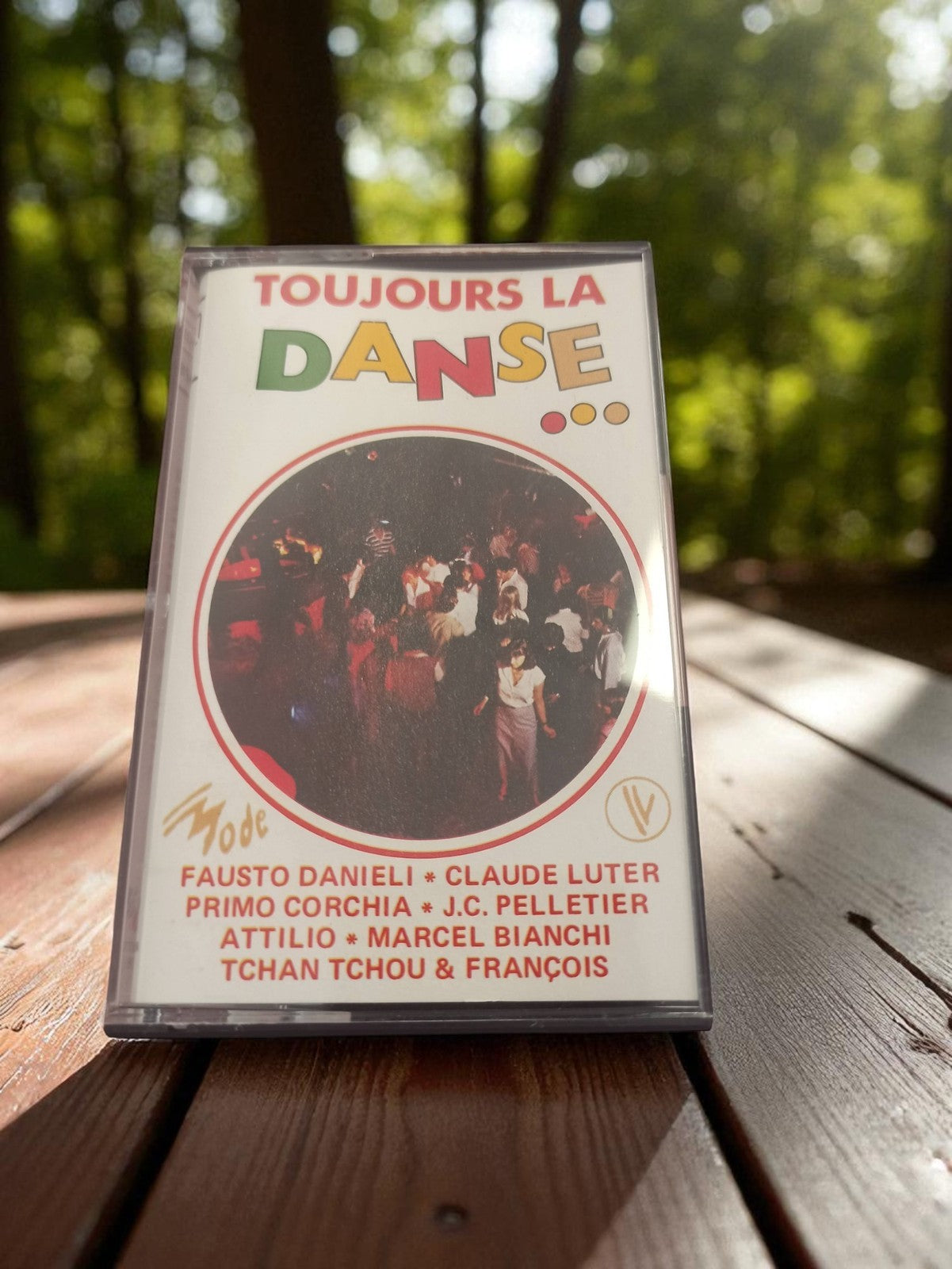Cassette audio vintage Toujours la Danse années 80 rétro K7 Mode