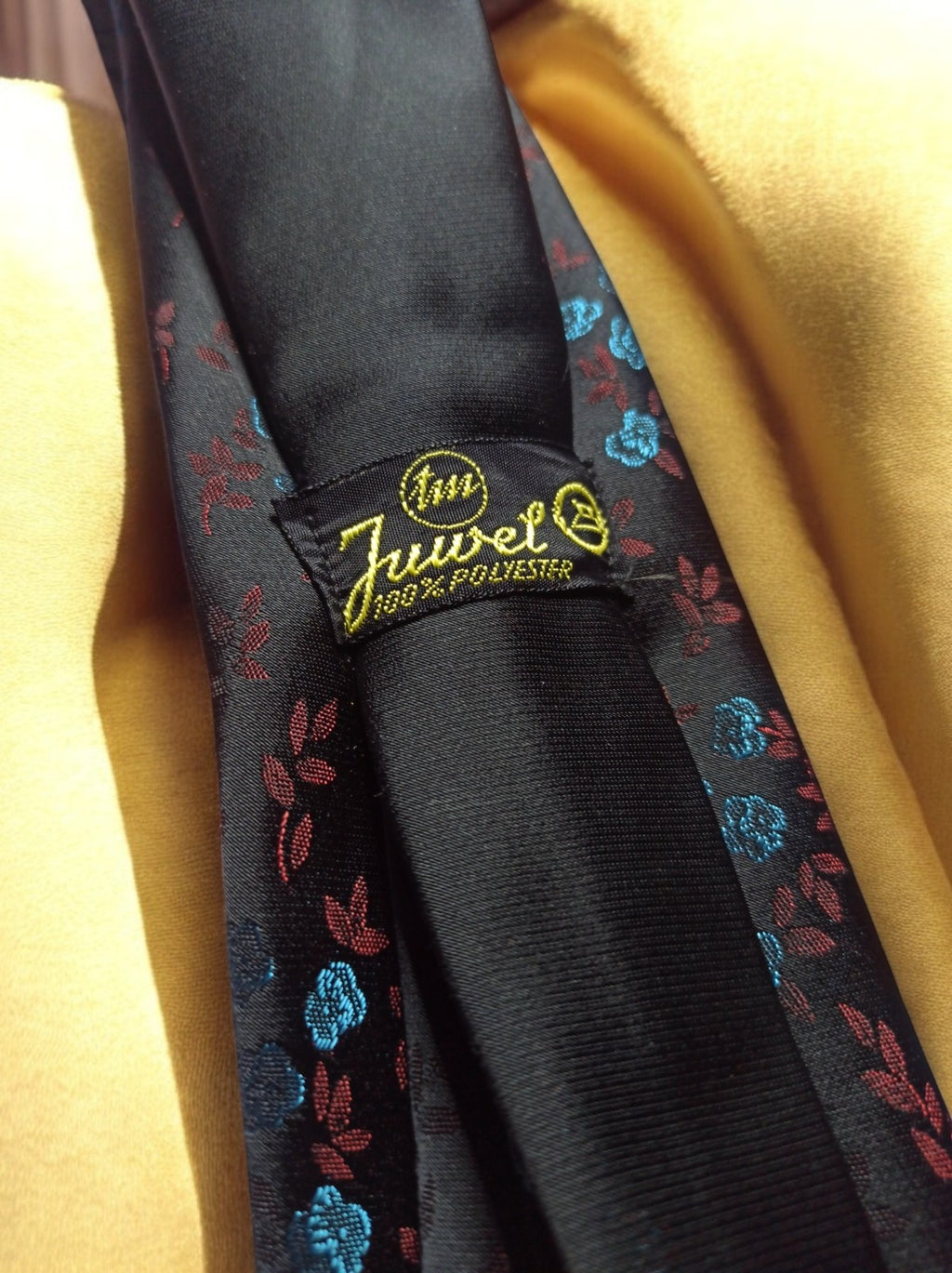 Cravate vintage Juwel noire motifs floraux bleu bordeaux élégante homme rétro