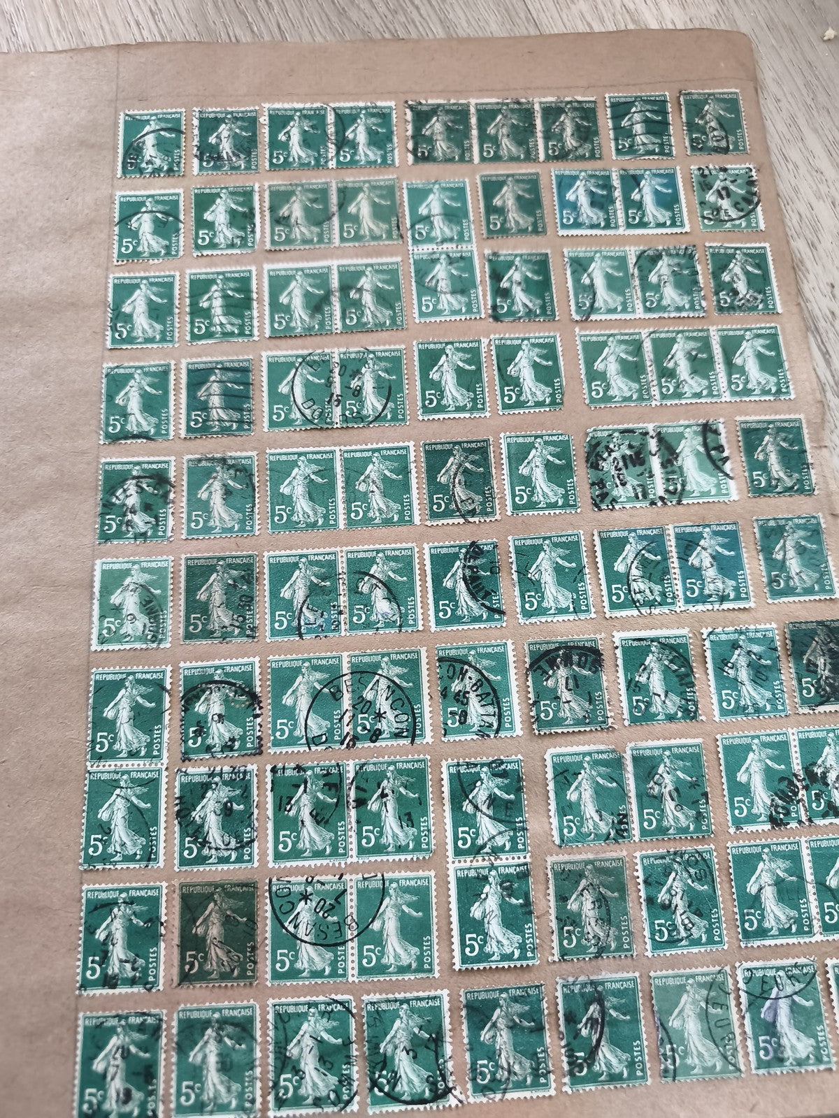 Gros lot anciens timbres Marianne 5c vert pour étude philatélie collection