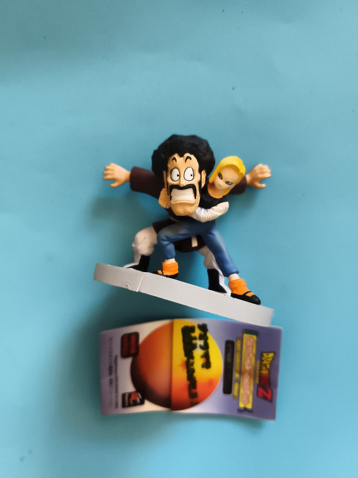 Figurine Dragon Ball Z Hercule et C-18, couleurs vives, socle, DBZ