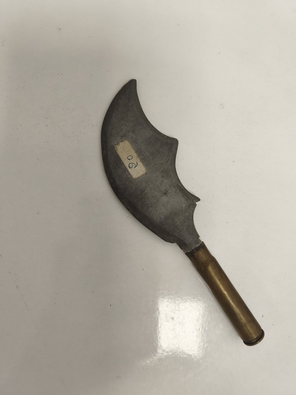 Coupe-papier militaire ancien WW1, lame métal, manche douille laiton, style tren