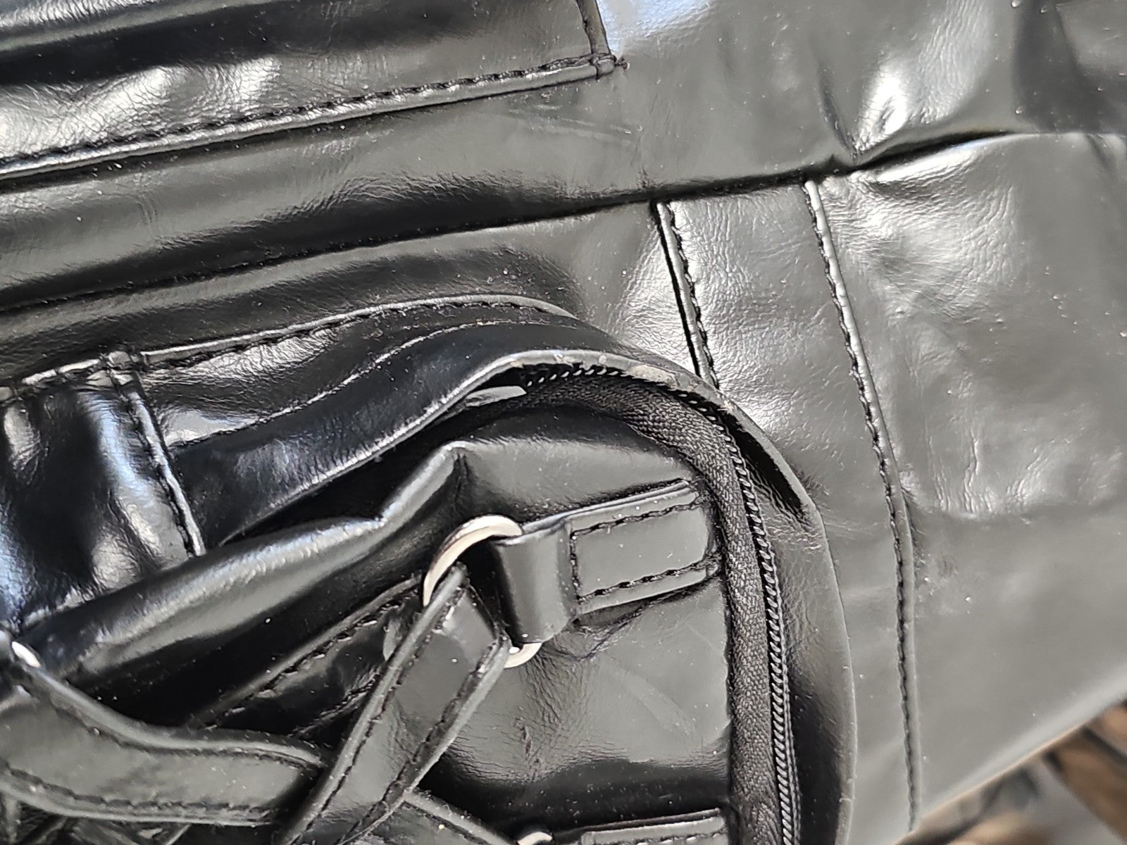 Sac à dos gothique Banned noir pentagramme femme cœur steetwear alternatif