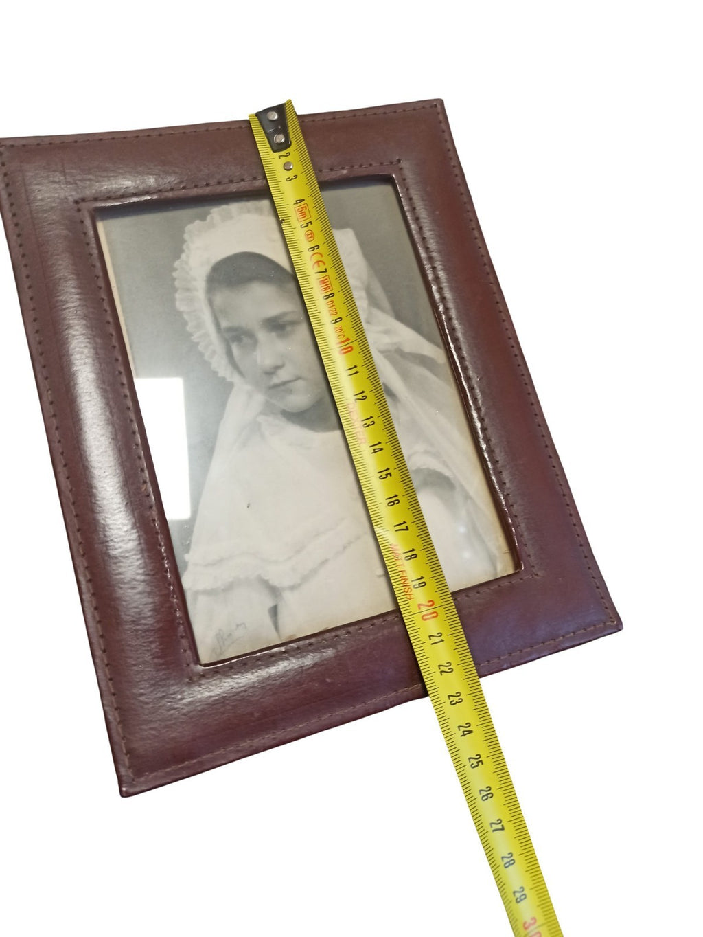 Cadre photo ancien cuir marron, portrait vintage, déco rétro, curiosité