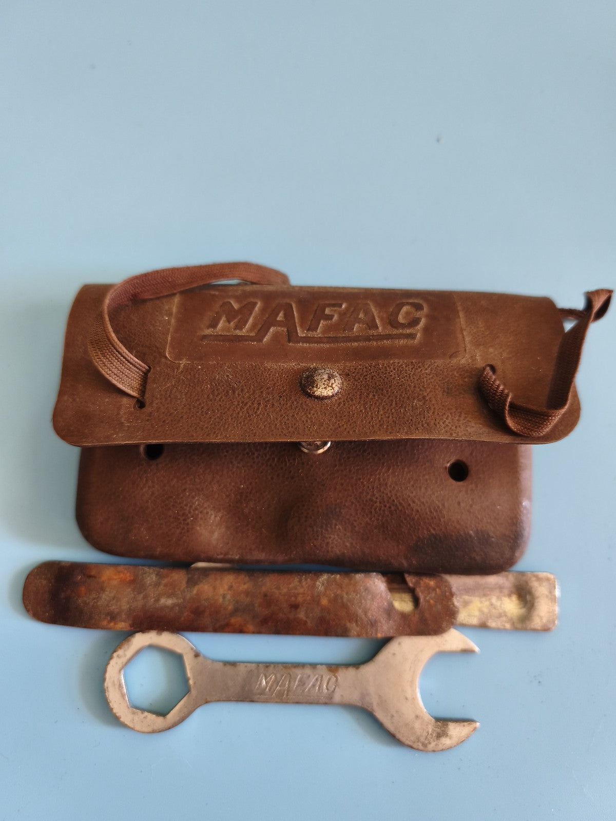 Trousse à clés ancienne Mafac vintage rétro pour vélo, collection cyclisme Franc