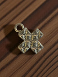 Pendentif vintage croix métal texturé années 50, bijouterie ancienne rétro