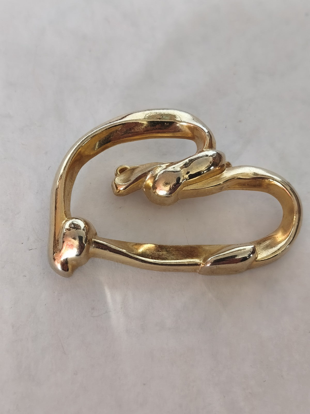 Broche rétro ancienne fantaisie, bijou vintage pour collection ou accessoire uni