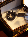 Porte-clés vintage métal couronne bronze, publicitaire rétro