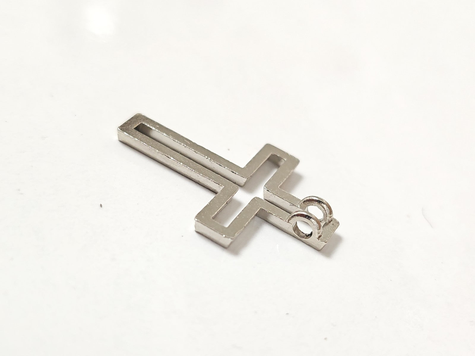 Pendentif croix catholique vintage ancien, bijou religieux rétro pour collection