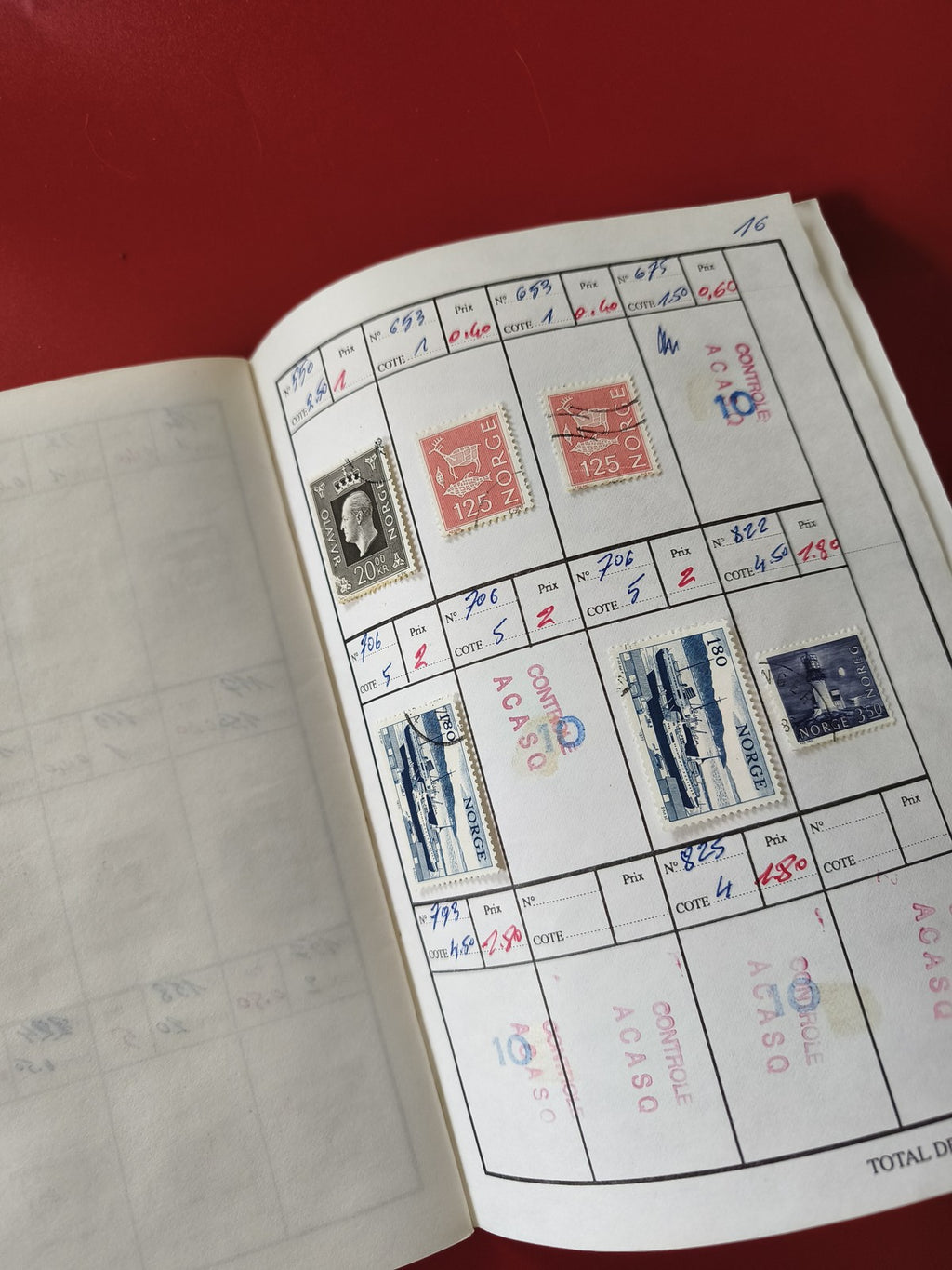 Classeur cahier de timbres à choix, pages illustrées, timbres variés, occasion