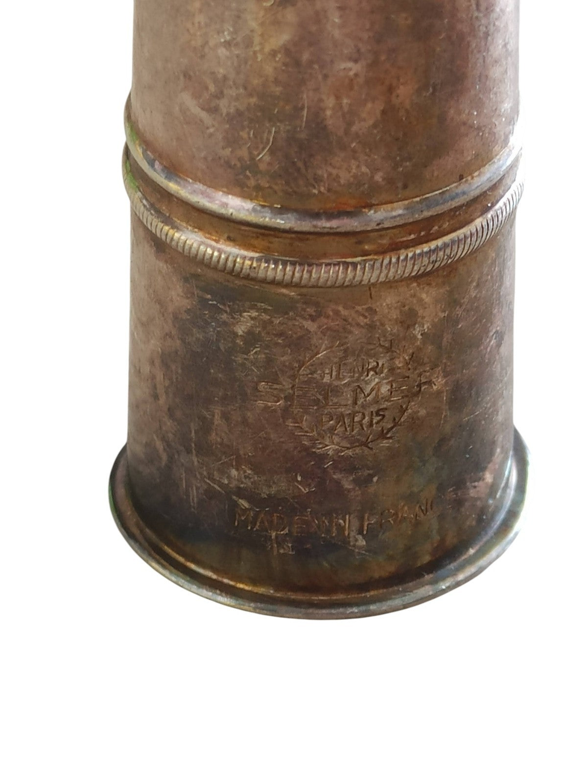 Salière vintage métal argenté, style rétro, finition patinée, table élégante