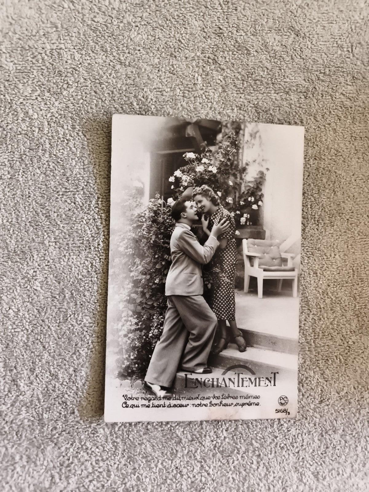 Carte photo CPA Enchantement scène couple années 30 style rétro