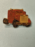 Pin's vintage camion rouge ancien, collection transport routier, rétro déco