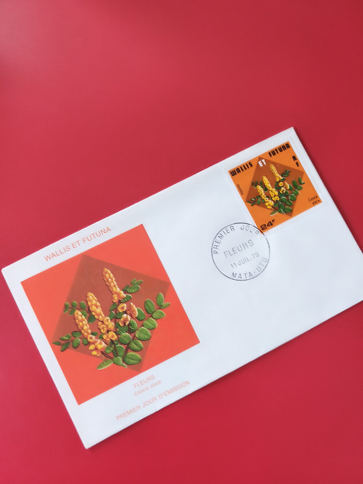 Enveloppe philatélie Wallis et Futuna Fleurs Cassia gialla premier jour