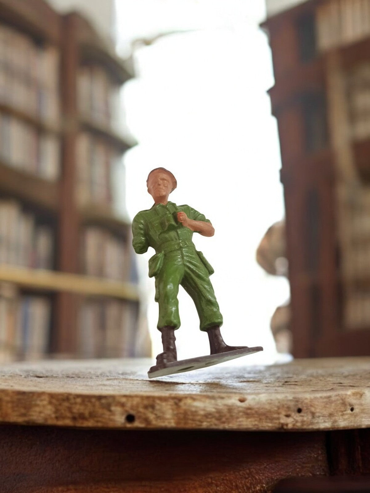 Figurine soldat vintage Starlux vert kaki ancien rétro petite taille occasion