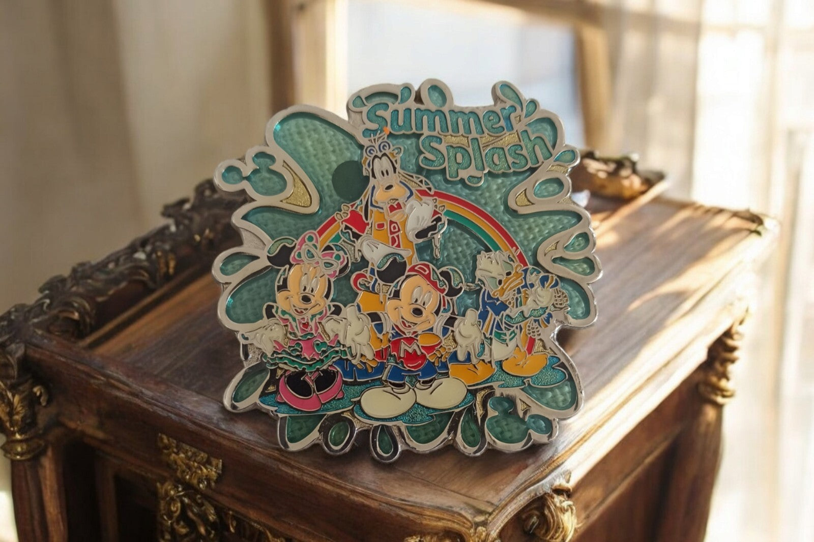 Pin's Disney Summer Splash Tokyo Disneyland édition limitée multicolore