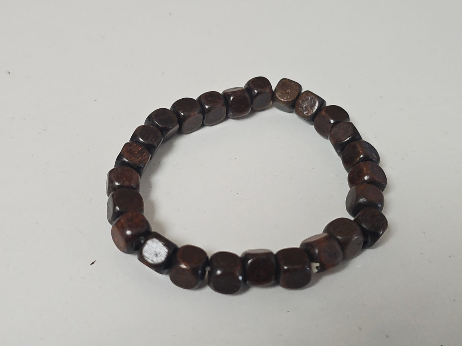 Bracelet fantaisie élégant pour femme, bijou tendance, accessoire mode occasion