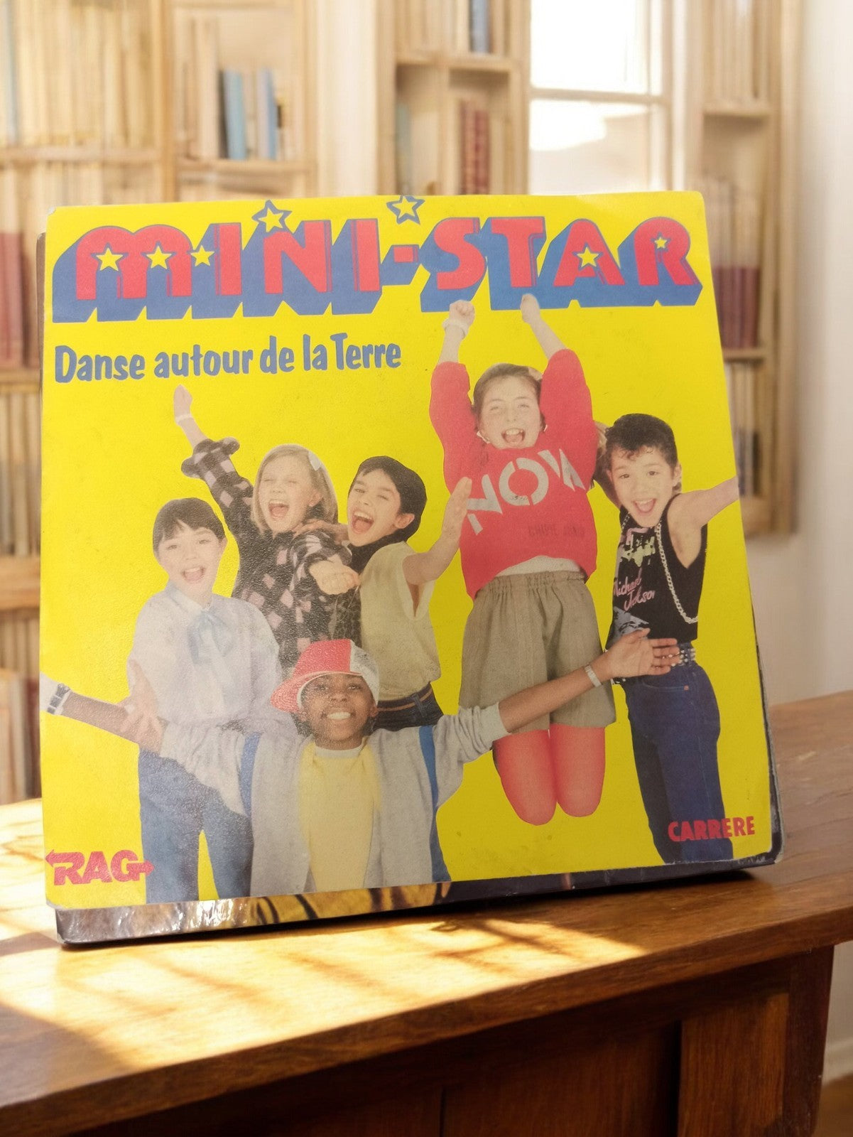Vinyle 45 tours Mini-Star Danse autour de la Terre vintage années 80 RAG Carrere