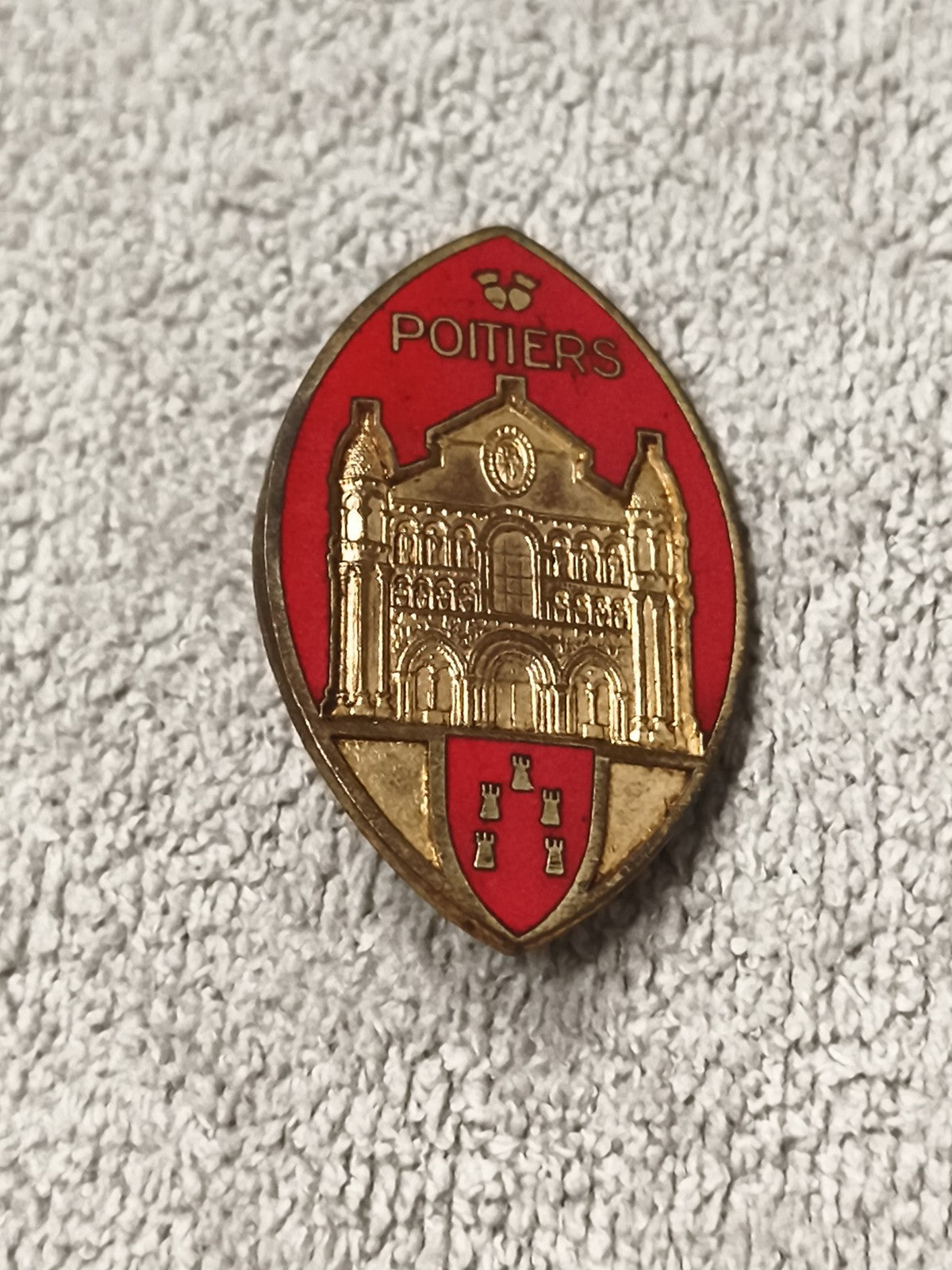 Badge ancien Poitiers émaillé blason doré, souvenir vintage, écusson émail