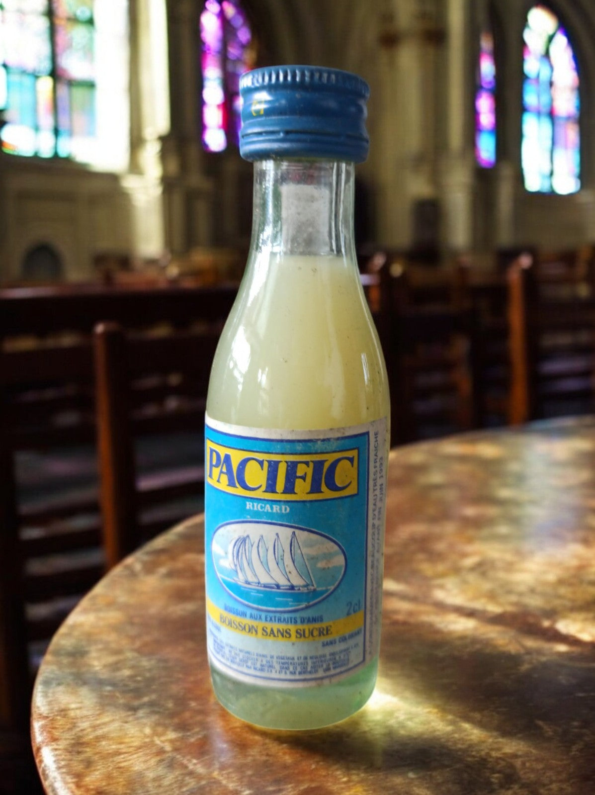 Mignonnette vintage Ricard Pacific, boisson anisée, étiquette bleue, rare