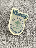 Pin's vintage Kleenex respecte l'environnement badge publicitaire rétro (Ref 3)