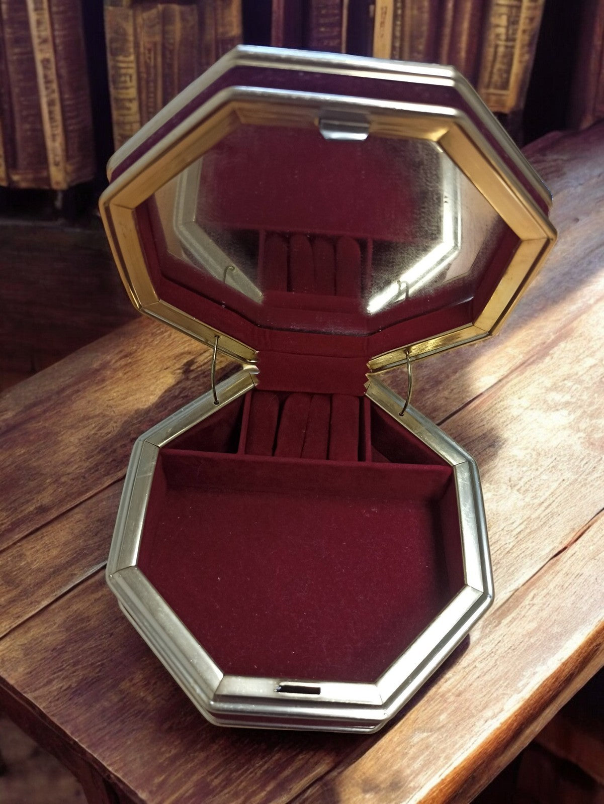 Boîte à bijoux octogonale vintage, coffret rétro ancien, intérieur velours borde