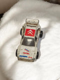 Voiture miniature Citroën vintage Total blanche 8x8 ancienne déco rallye rétro