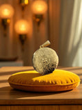Pendentif vintage Yves Rocher secret, ouverture, finition dorée gravée