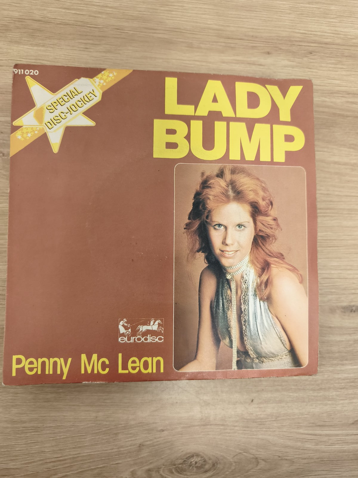 Vinyle 45T Penny McLean Lady Bump eurodisc pochette marron (Ref 5)