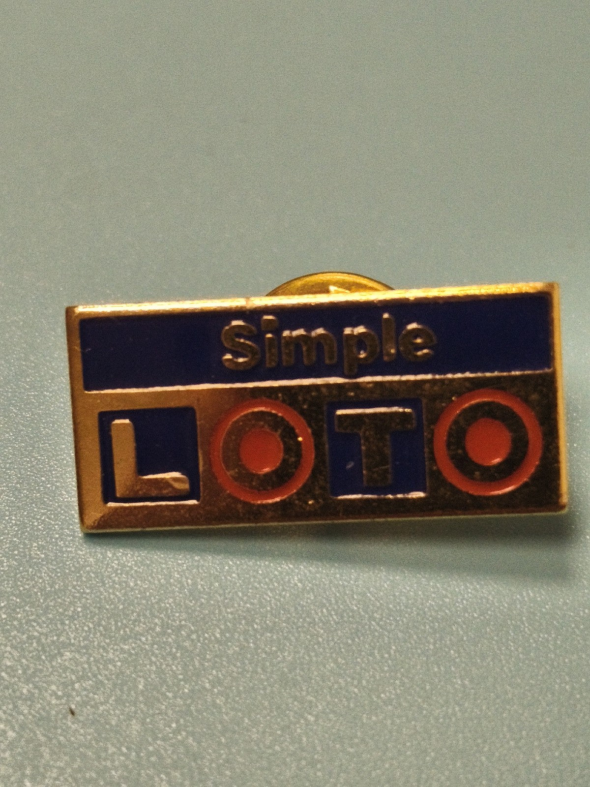 Vintage pin's Loto Simple bleu doré, badge ancien collection jeux hasard
