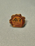 Vintage pin's Aix Centre Commercial Rallye émaillé forme flamme collection