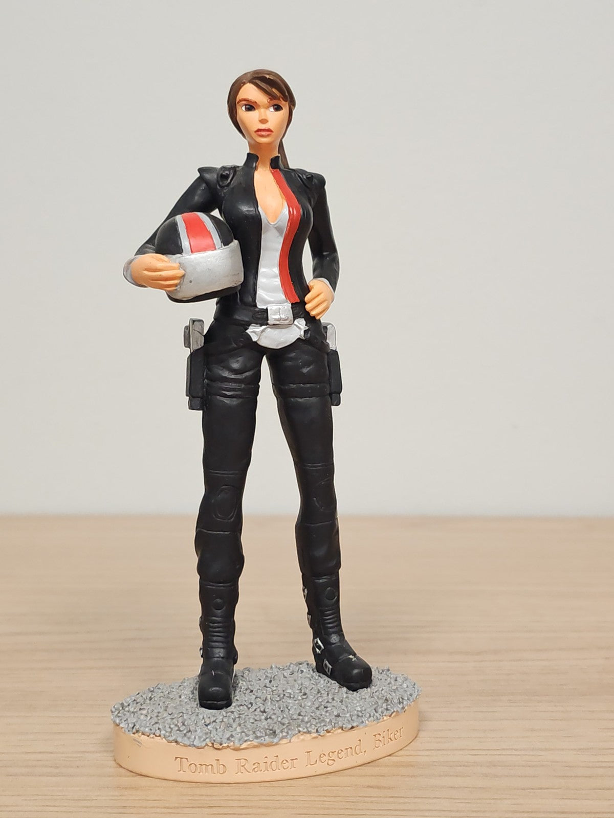 Figurine Tomb Raider Lara Croft Atlas ? Héros emblématique jeu vidéo d'occasion