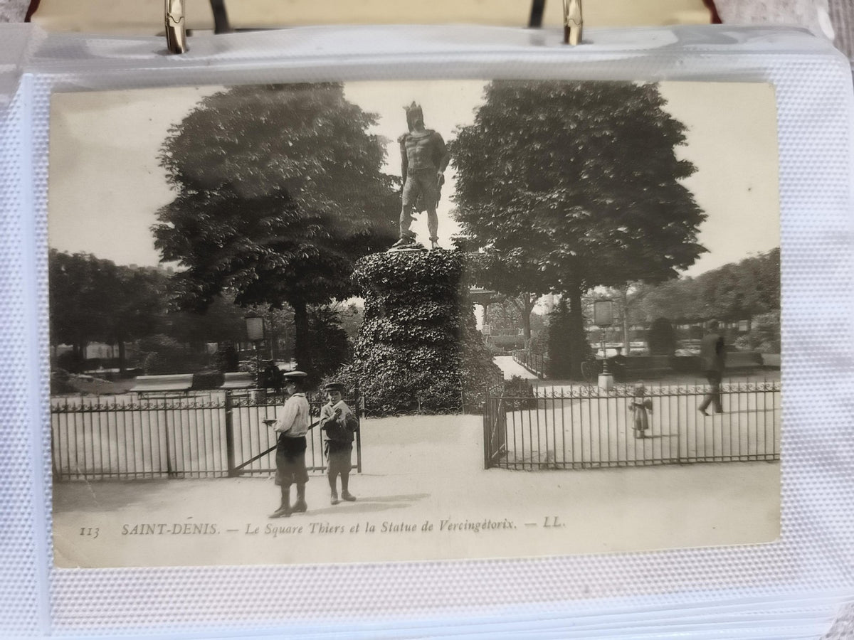Carte postale CPA Saint-Denis Square Thiers Statue Vercingétorix LL