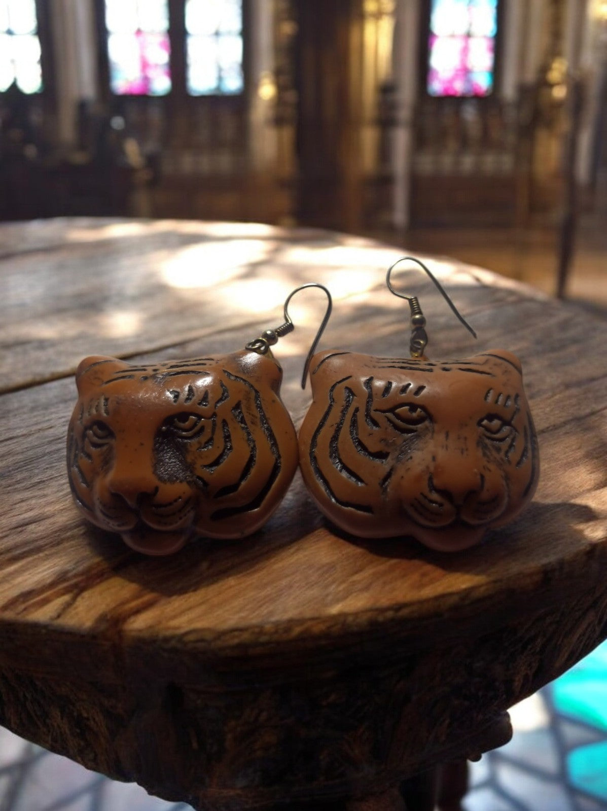 Boucles d’oreilles vintage têtes de tigre années 70 rétro animalier