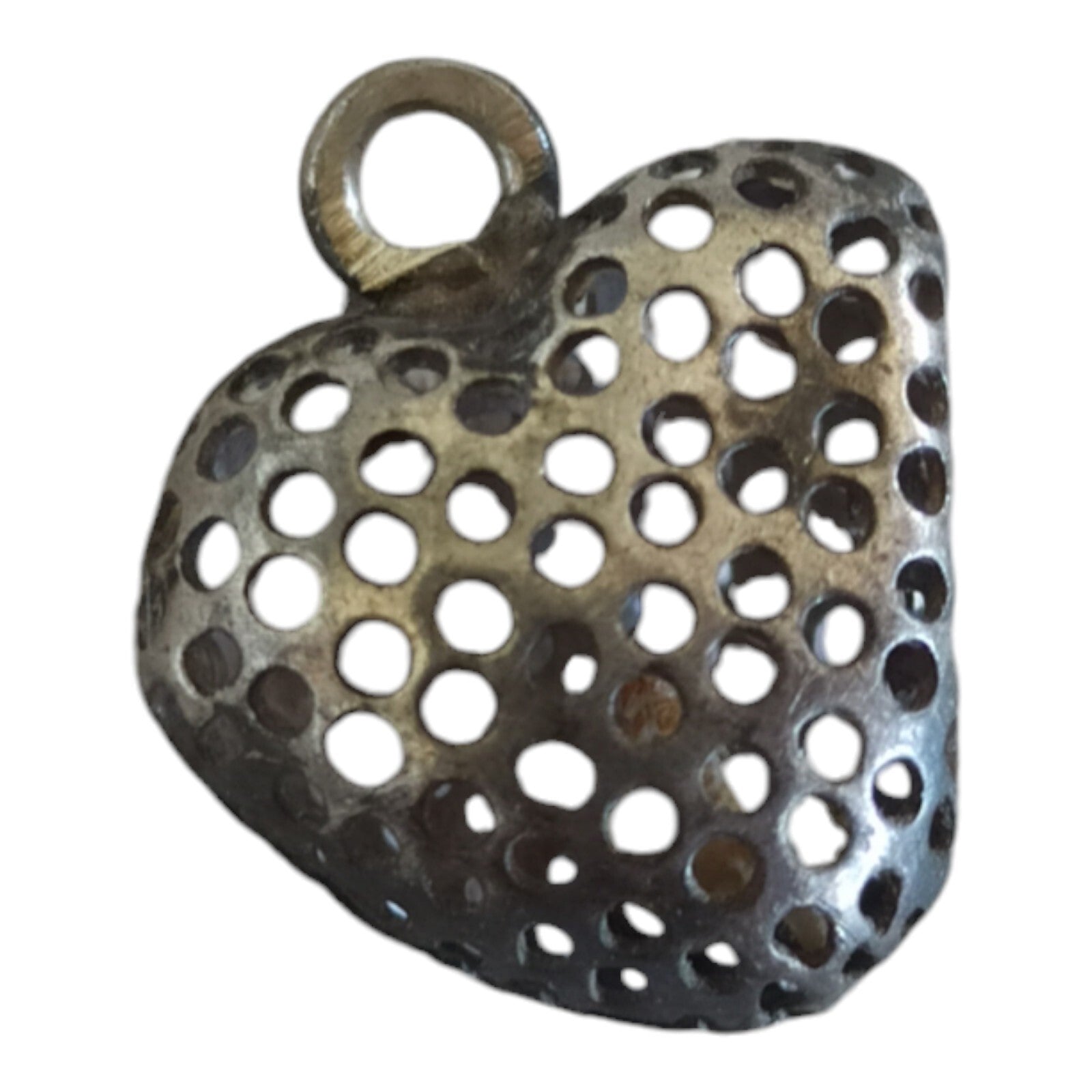 Pendentif cœur artisanal ajouré aspect métallique bijou fantaisie