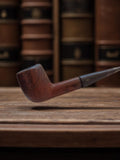 Pipe vintage droite signée, finition brune, bec noir, bon état ancien