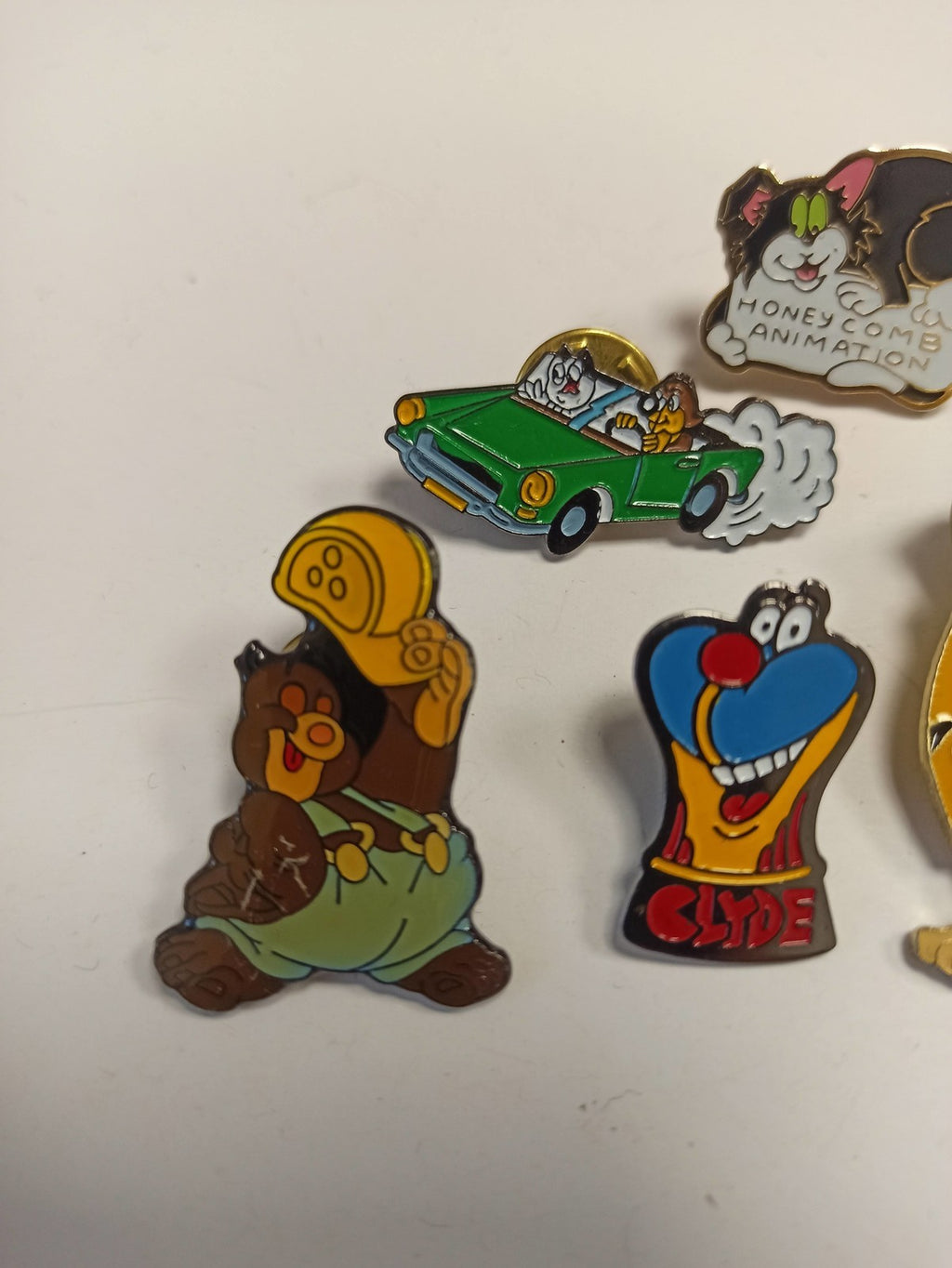 Lot 5 pin's dessins animés vintage Hanna Barbera rétro, Clyde, Tom et Jerry