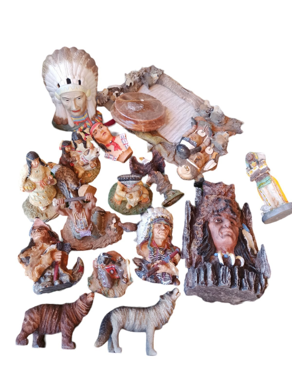 Figurines décoratives Indiens résine artisanat, lot statuettes chef loup ours