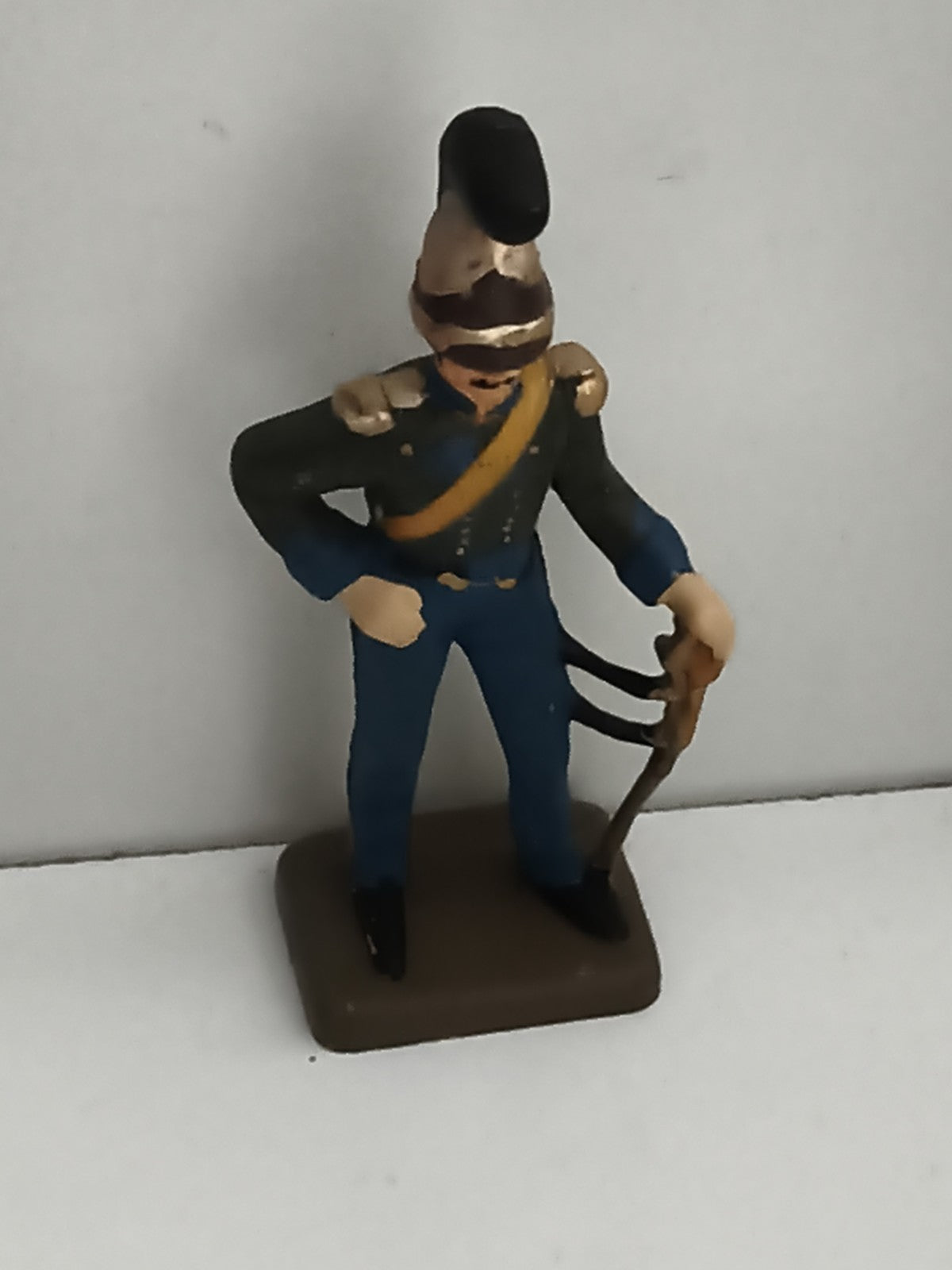 Figurine soldat ancien en plomb uniforme bleu vert base carrée vintage