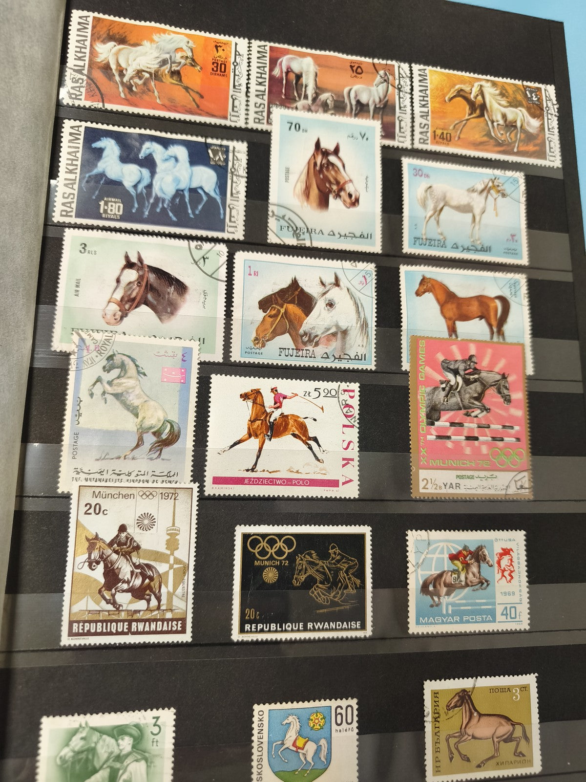 Lot anciens timbres oblitérés Fujeira et divers, thème chevaux, collection phila