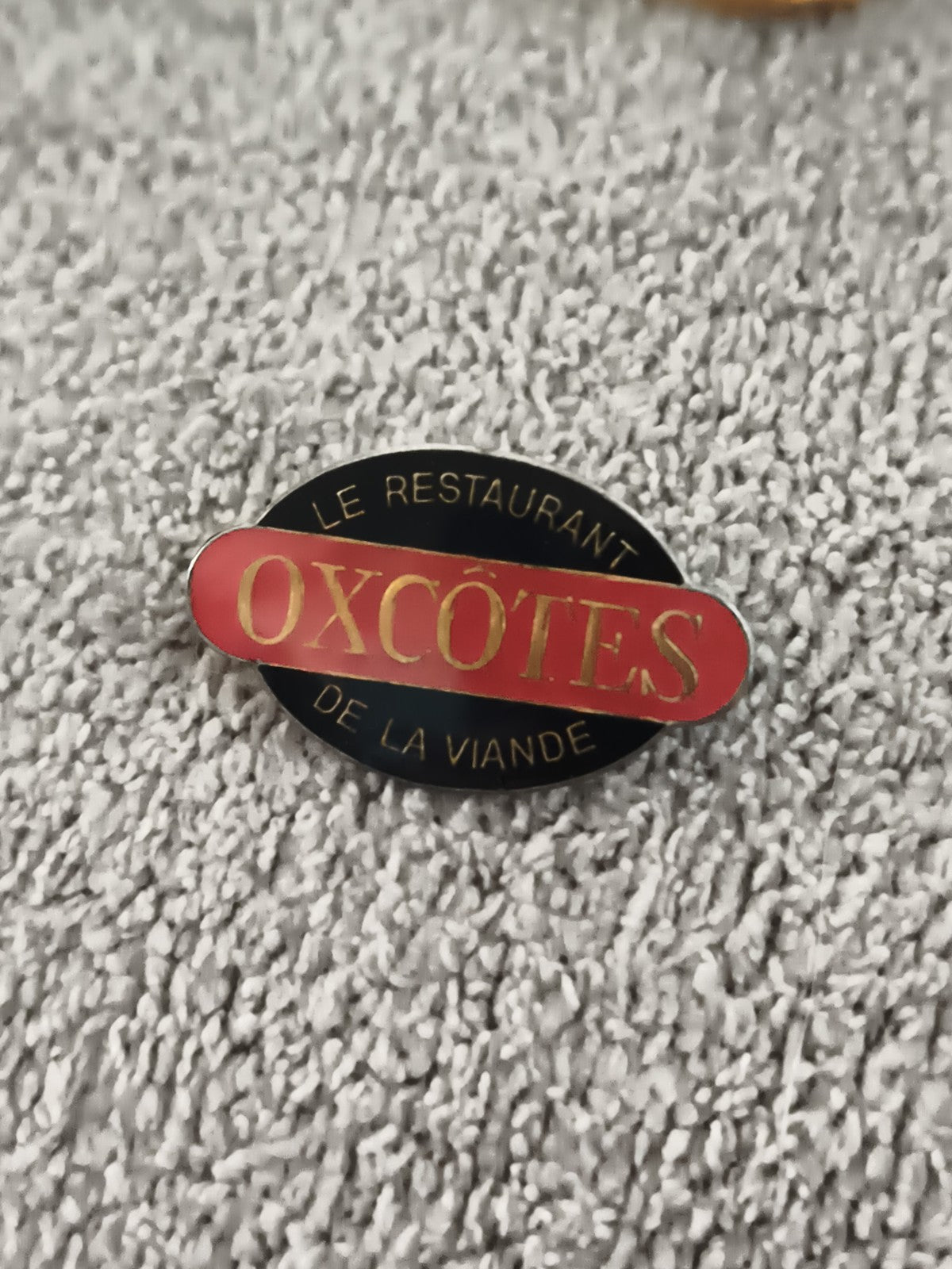 Pin's vintage OX CÔTES Le Restaurant de la Viande noir rouge doré (Ref 8)