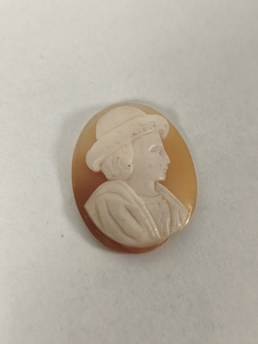 Camée ancien XIXe en coquille, profil féminin à l?antique, fond miel