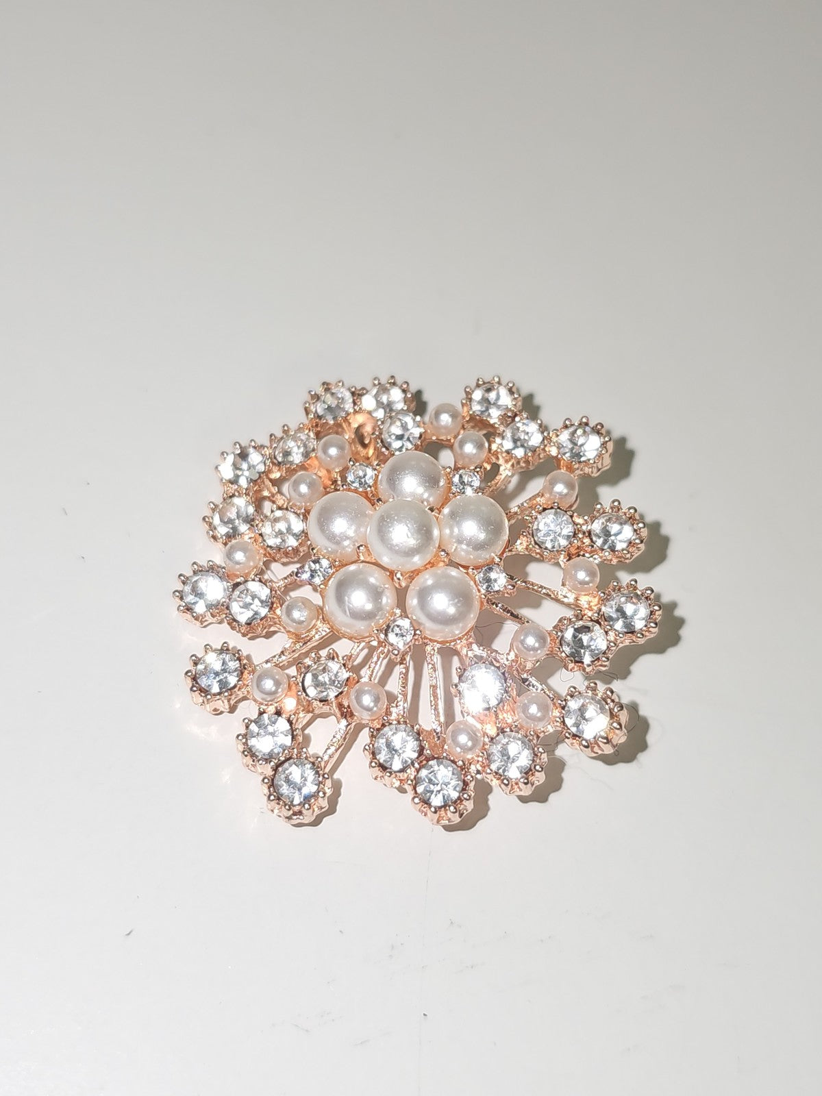 Broche vintage rétro ancienne fantaisie, bijou décoratif original pour collectio