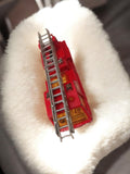 Camion de pompier miniature vintage rouge, modèle ancien rétro échelle, jouet ra
