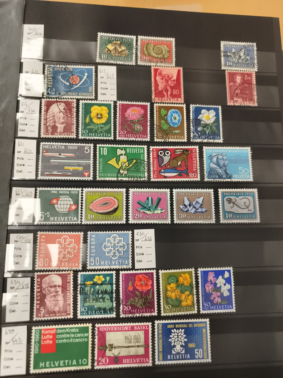 Timbres Helvetia Suisse thématiques fleurs science 1950s-1960s philatélie lot