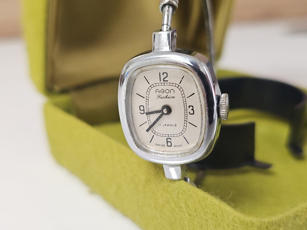 Montre femme mécanique ancienne Agon Fashion Swiss Made vintage, rétro collectio